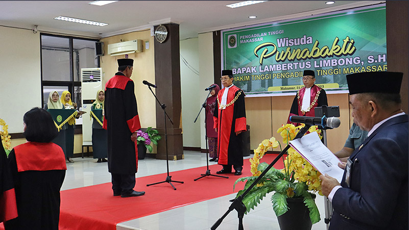 WISUDA PURNABAKTI 10