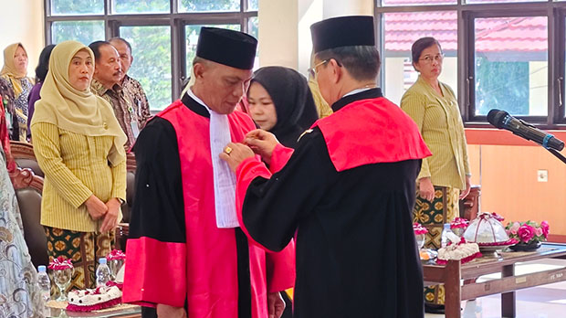 Pelantikan HT winarno 0C