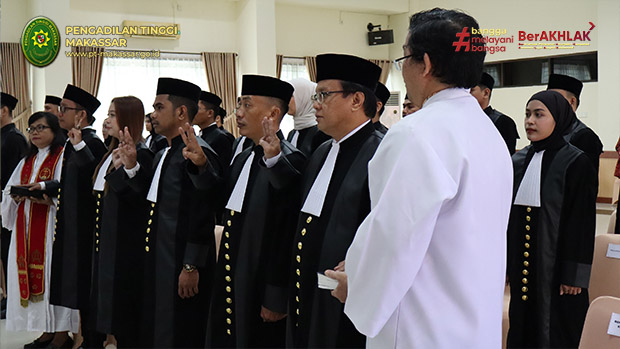 penyumpahan advokat 13 02 25 0d