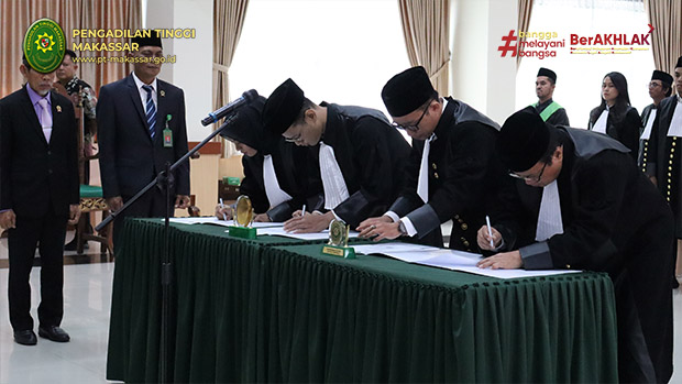 penyumpahan advokat 13 02 25 0e