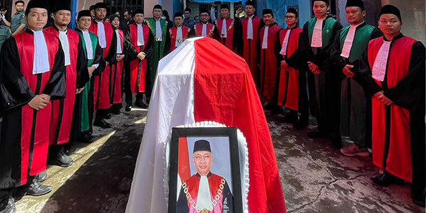 pelepasan jenazah hakim 0c