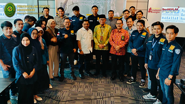 pemateri pada pelatihan advokat 25 04 25 0d